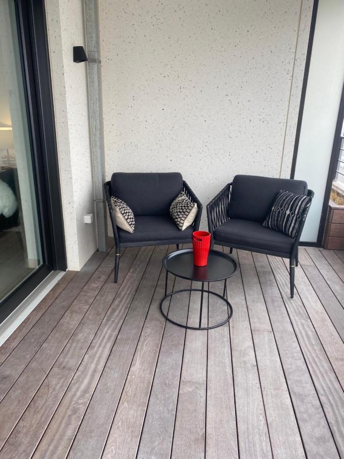 Lichtrijk 2-Slaapkamerappartement Met Zeezicht En Gratis Parking Ostenda Esterno foto