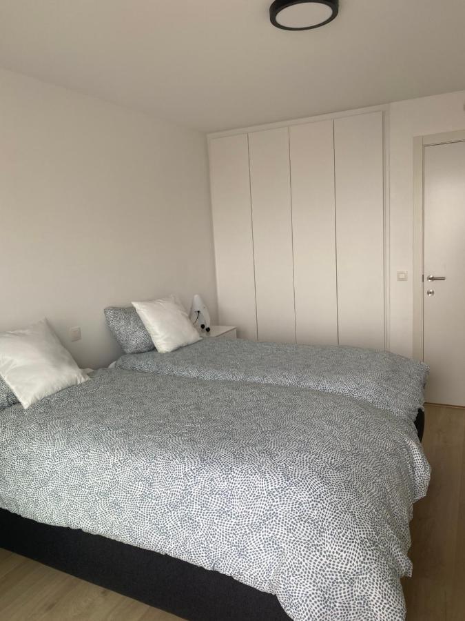 Lichtrijk 2-Slaapkamerappartement Met Zeezicht En Gratis Parking Ostenda Esterno foto