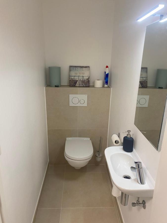 Lichtrijk 2-Slaapkamerappartement Met Zeezicht En Gratis Parking Ostenda Esterno foto