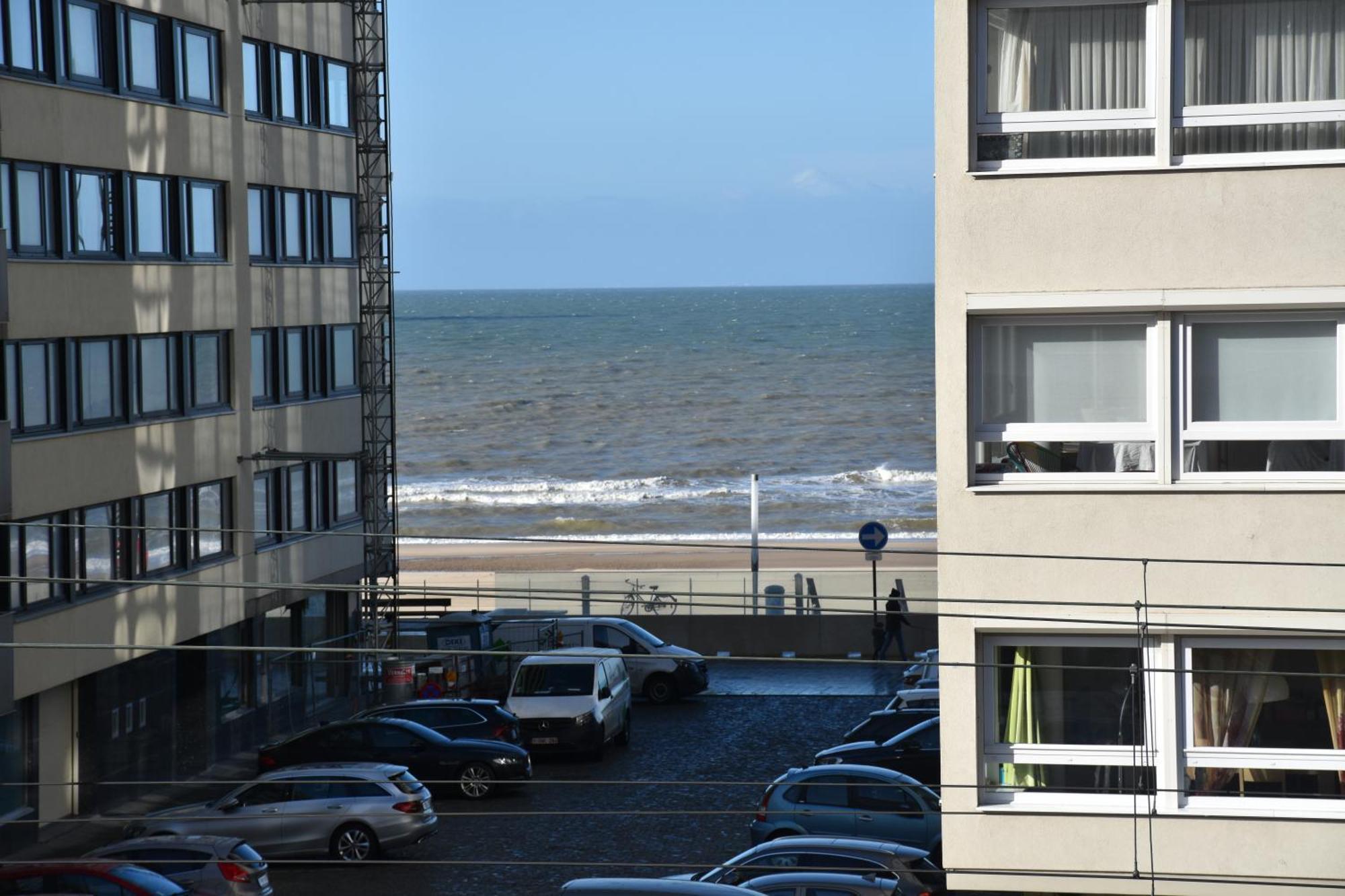 Lichtrijk 2-Slaapkamerappartement Met Zeezicht En Gratis Parking Ostenda Esterno foto